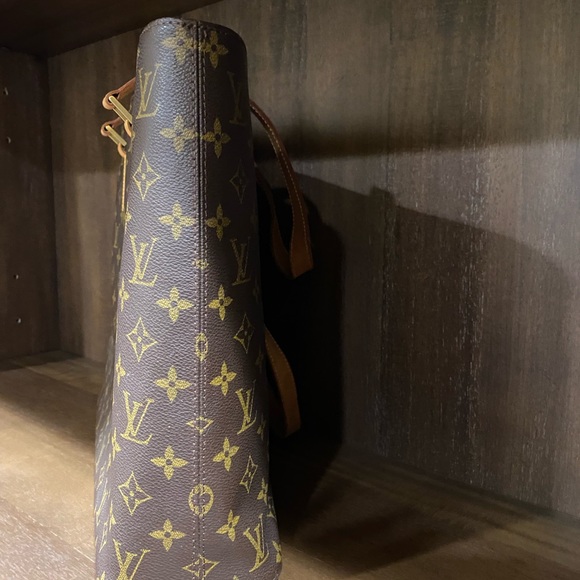 Louis Vuitton Luco - Picture 2 of 8